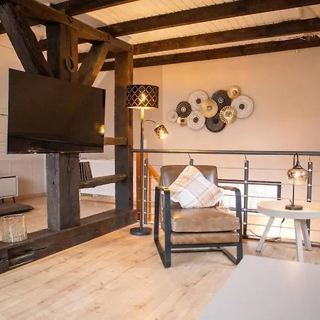 Little Heidjer House